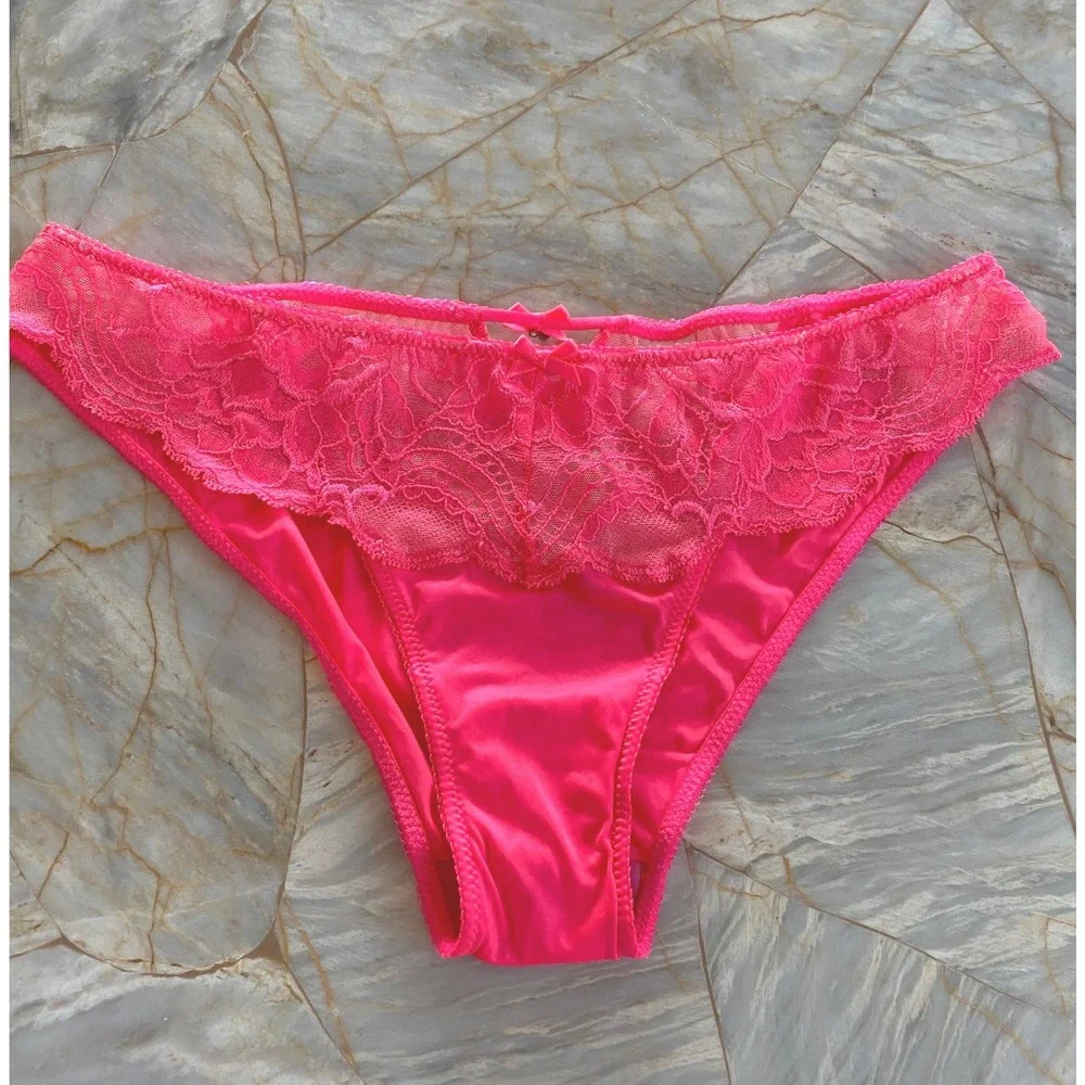 Victorias Secret Neon Pink Lace Satin Low Rise Bikini Panty Medium Bow 2013 y2k